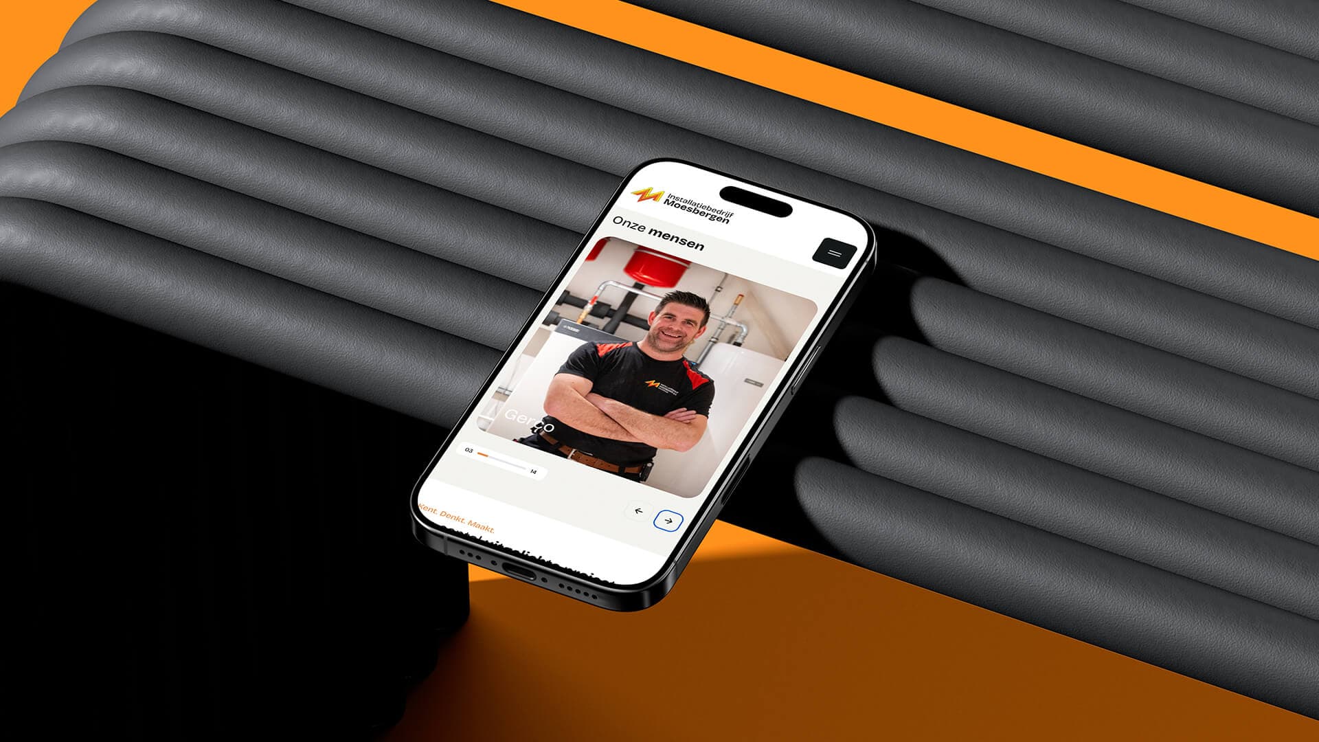 Website van Installatiebedrijf Moesbergen op een smartphone, pagina 'Onze mensen'