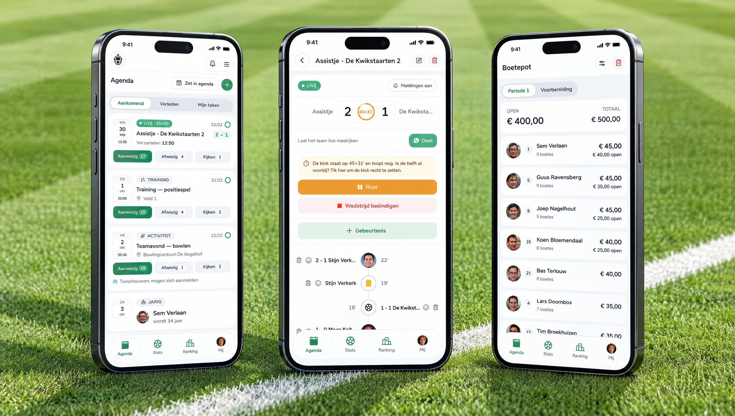 Drie iPhones op het gras met de Assistje-agenda, live wedstrijd en boetepot