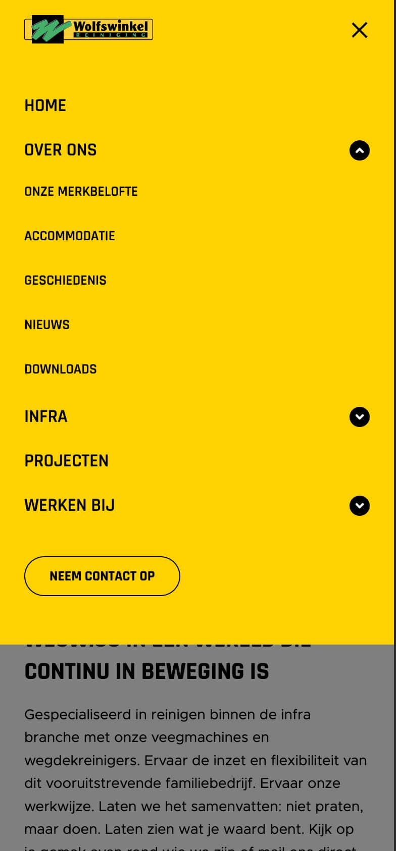 Mobiel menu van de website van Wolfswinkel Reiniging op een gele achtergrond